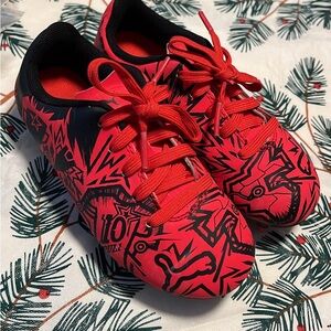 Size 10 toddler soccer cleats